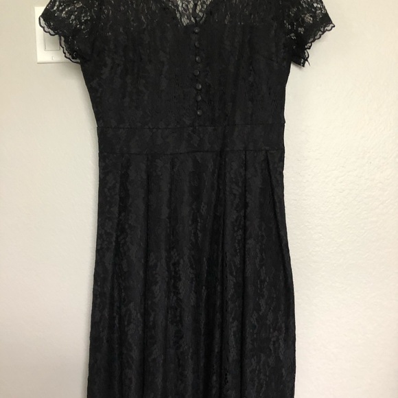 Dress - Picture 3 of 4